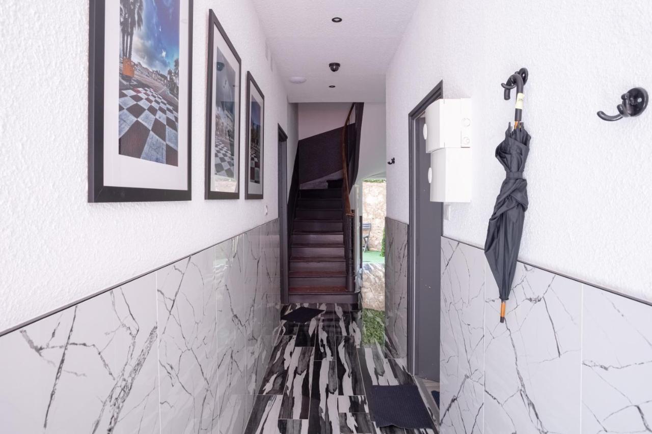 Appartement Privatization Maison 6 Du Duplexpenthouse Avec Rooftop Au Proche Palais Congres, Plages Et Suquet Cannes